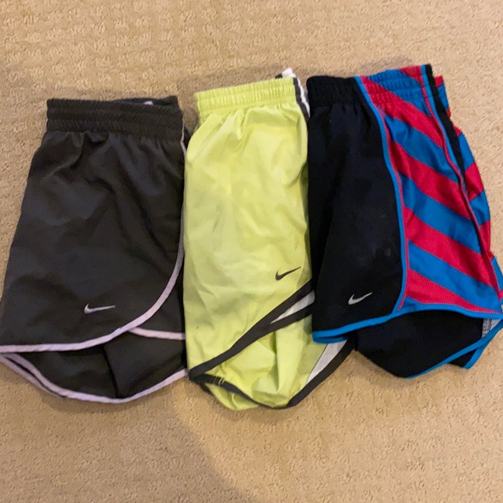 Nike Fit Dry running shorts bundle, XS